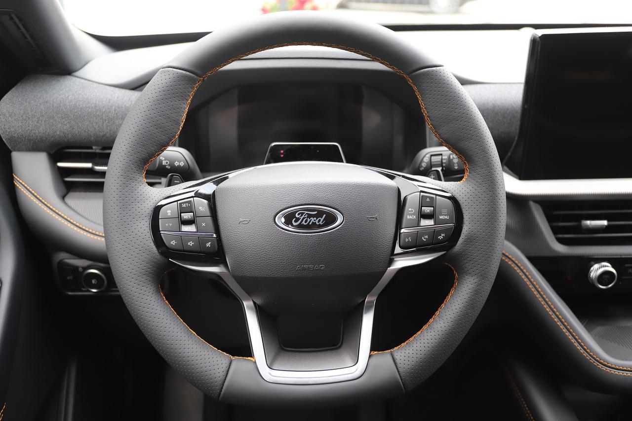 2026 Ford Explorer Tremor 4WD Photo