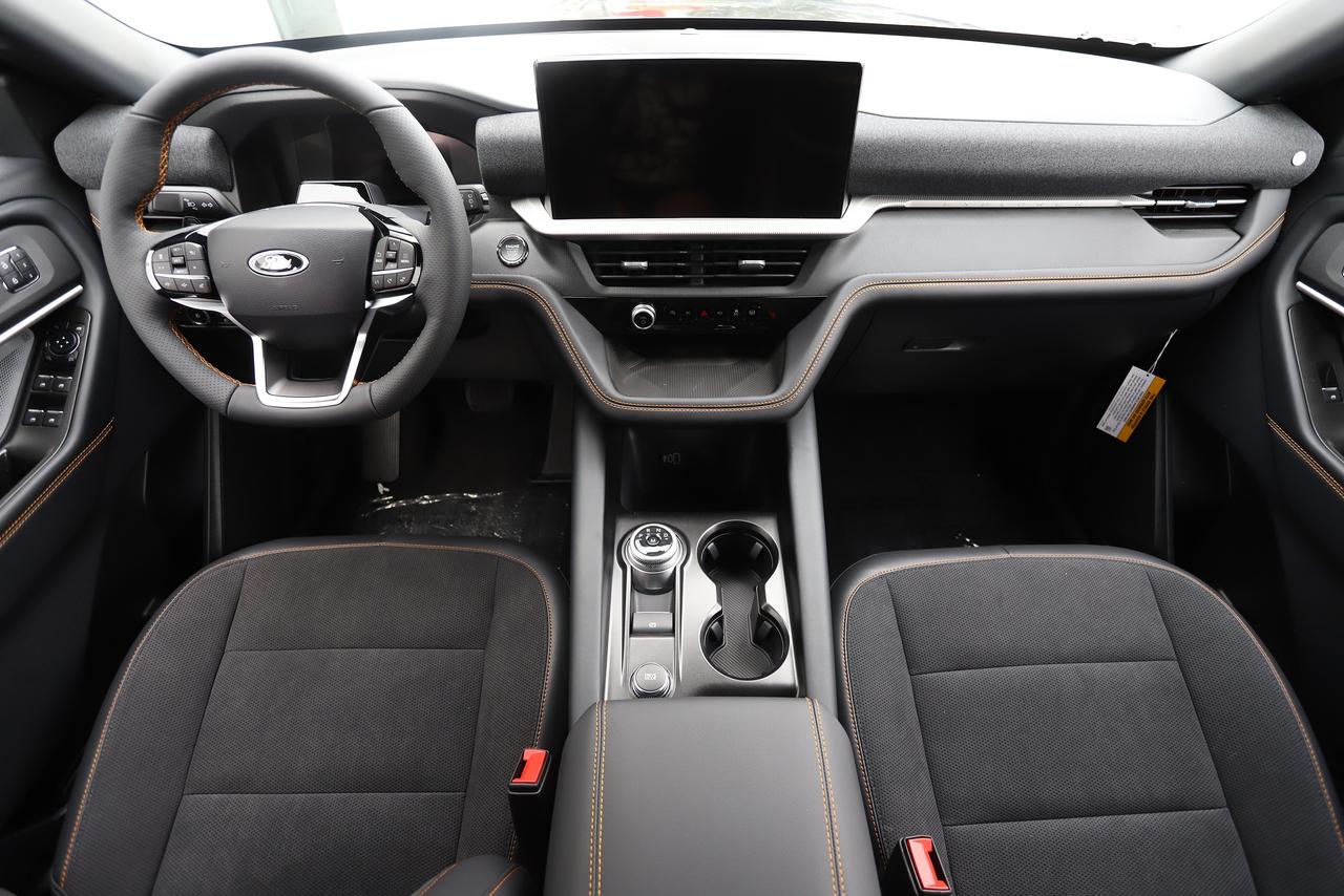 2026 Ford Explorer Tremor 4WD Photo