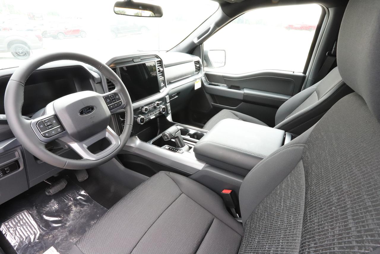 2026 Ford F-150 XLT 4WD SuperCrew 5.5' Box Photo1