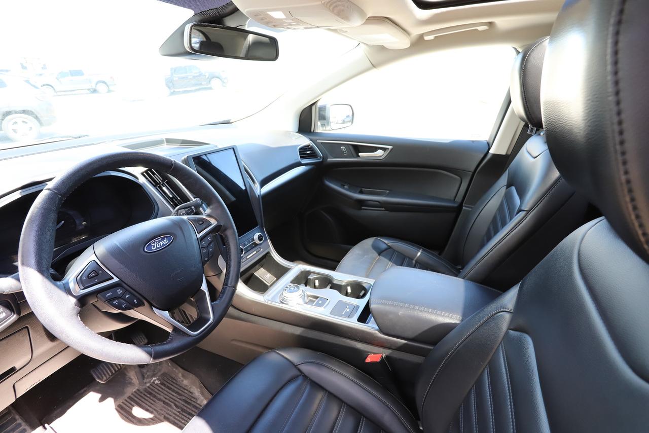 2022 Ford Edge SEL AWD Photo