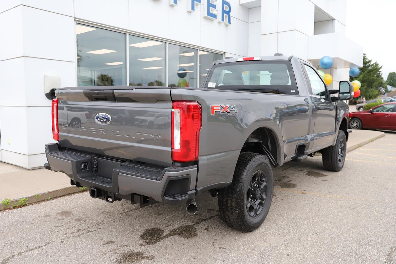2026 Ford F-250 Super Duty SRW XL 4WD Reg Cab 8' Box Photo3