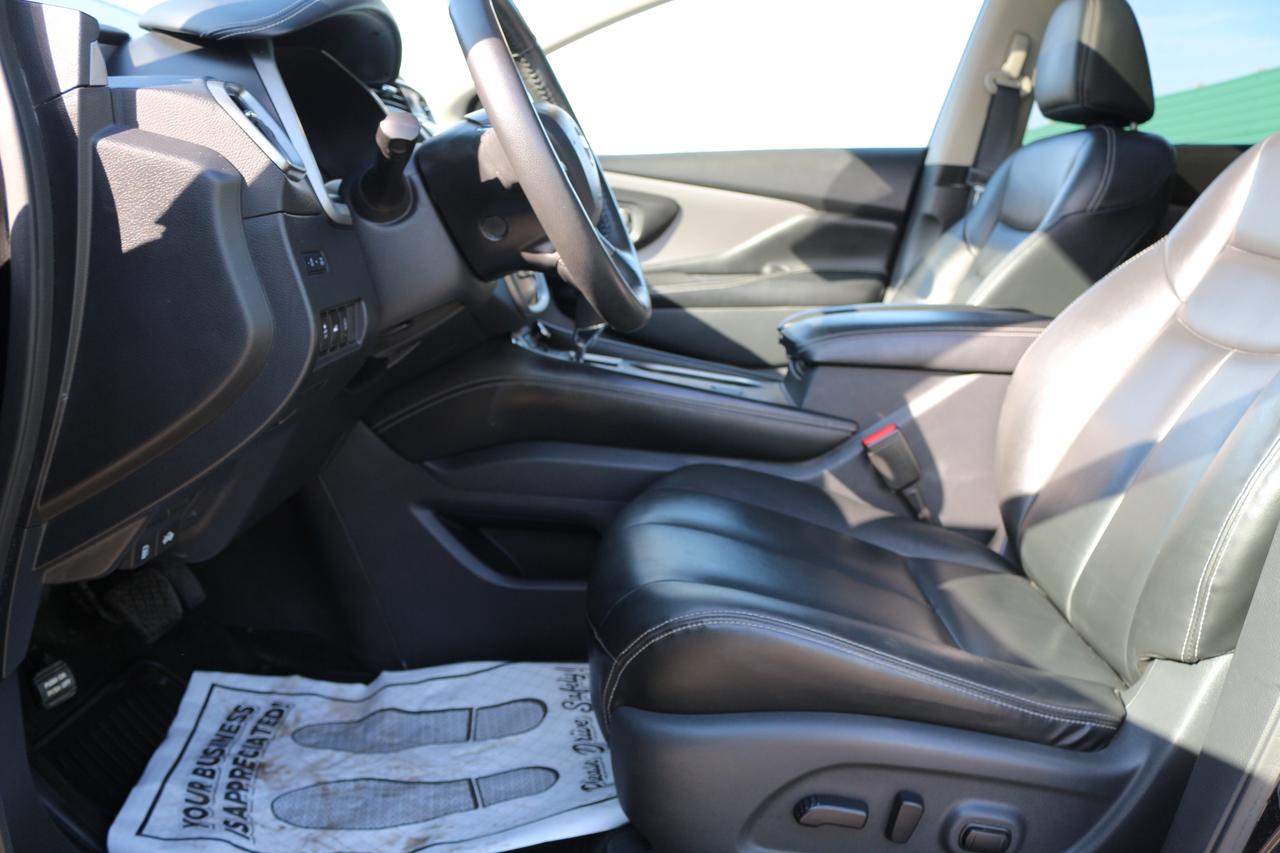 2023 Nissan Murano SV Photo