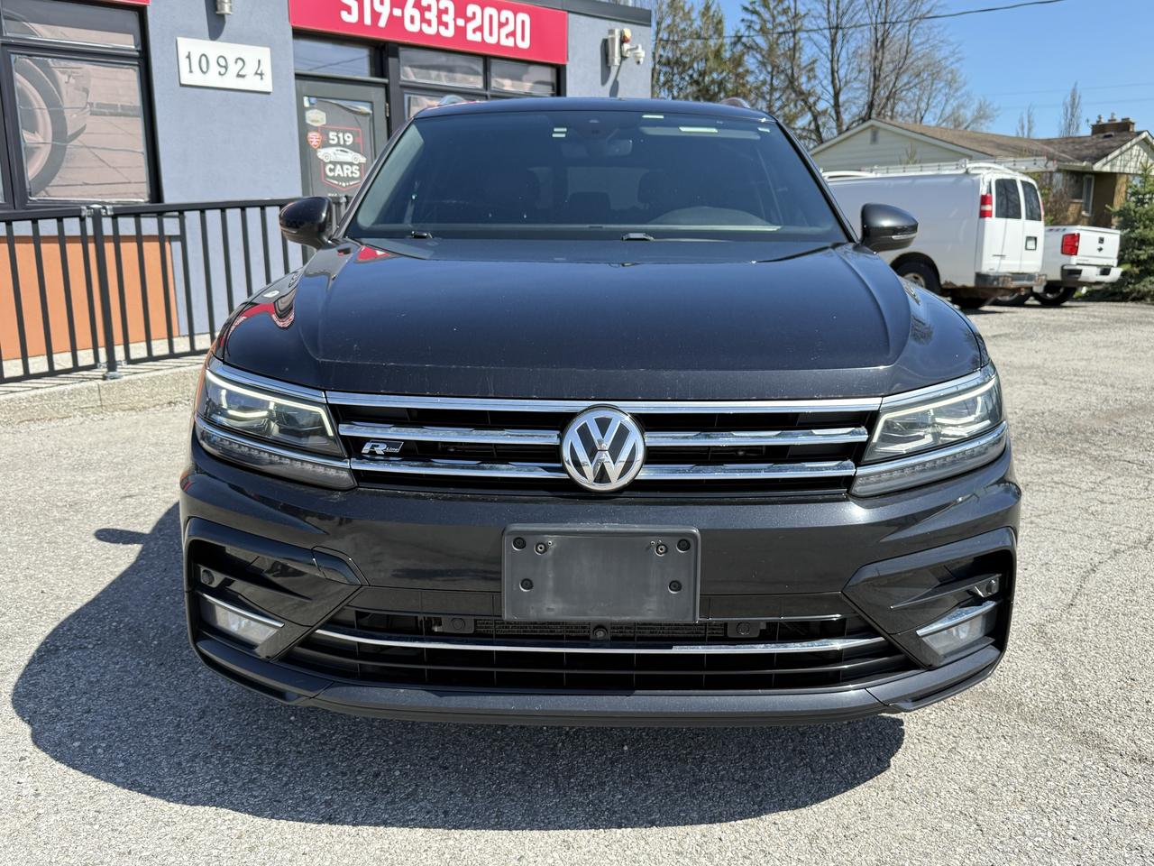 2018 Volkswagen Tiguan Highline | Navigation | Backup Camera | Sunroof Photo