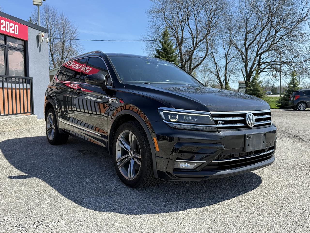 2018 Volkswagen Tiguan Highline | Navigation | Backup Camera | Sunroof Photo