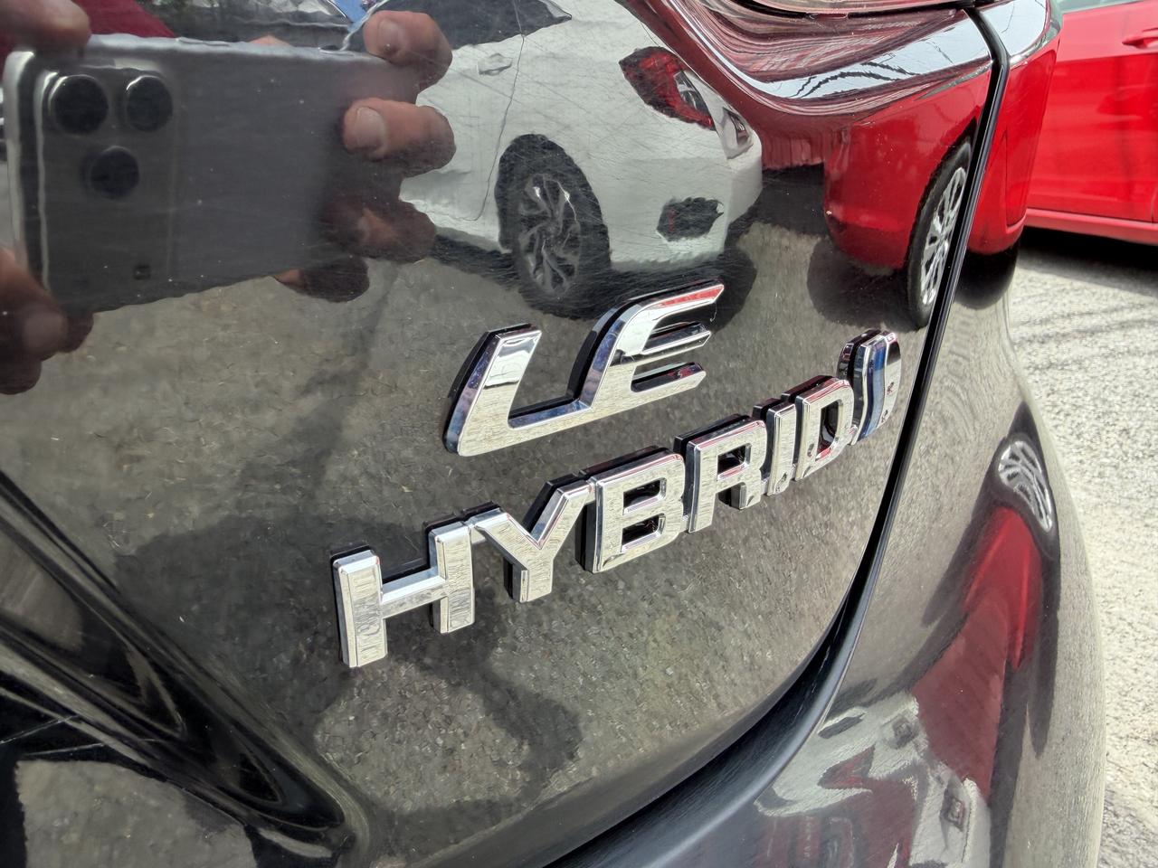 2024 Toyota Corolla LE Hybrid AWD Photo