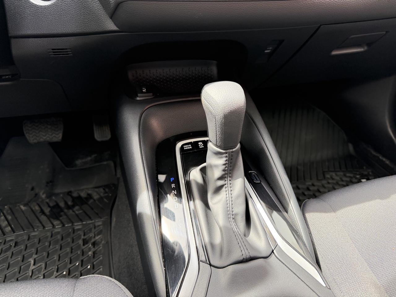 2024 Toyota Corolla LE Hybrid AWD Photo