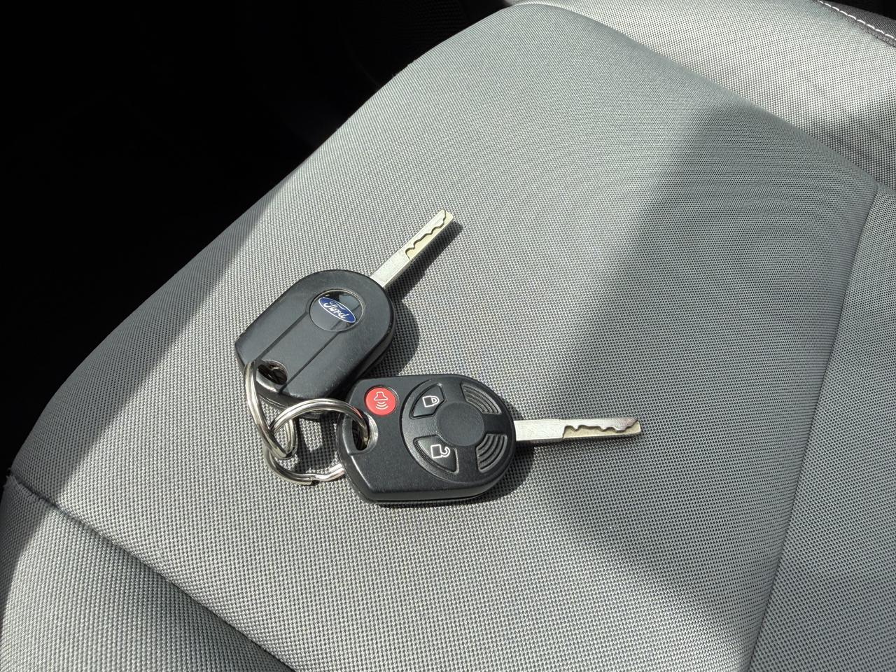 2016 Ford Escape SE 4WD Photo