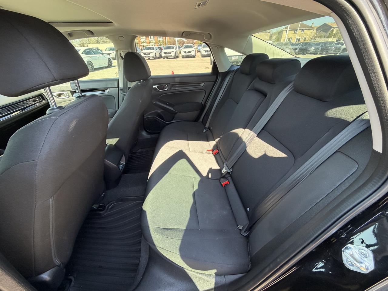 2022 Honda Civic Sedan EX CVT   SUNROOF   HTD SEATS   APPLE CARPLAY Photo