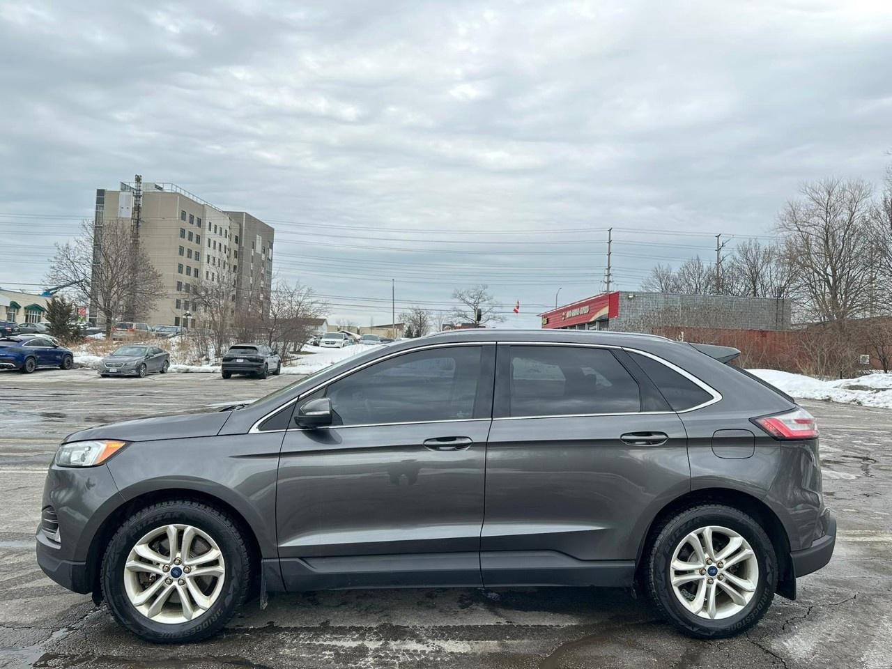 2020 Ford Edge SEL AWD Photo