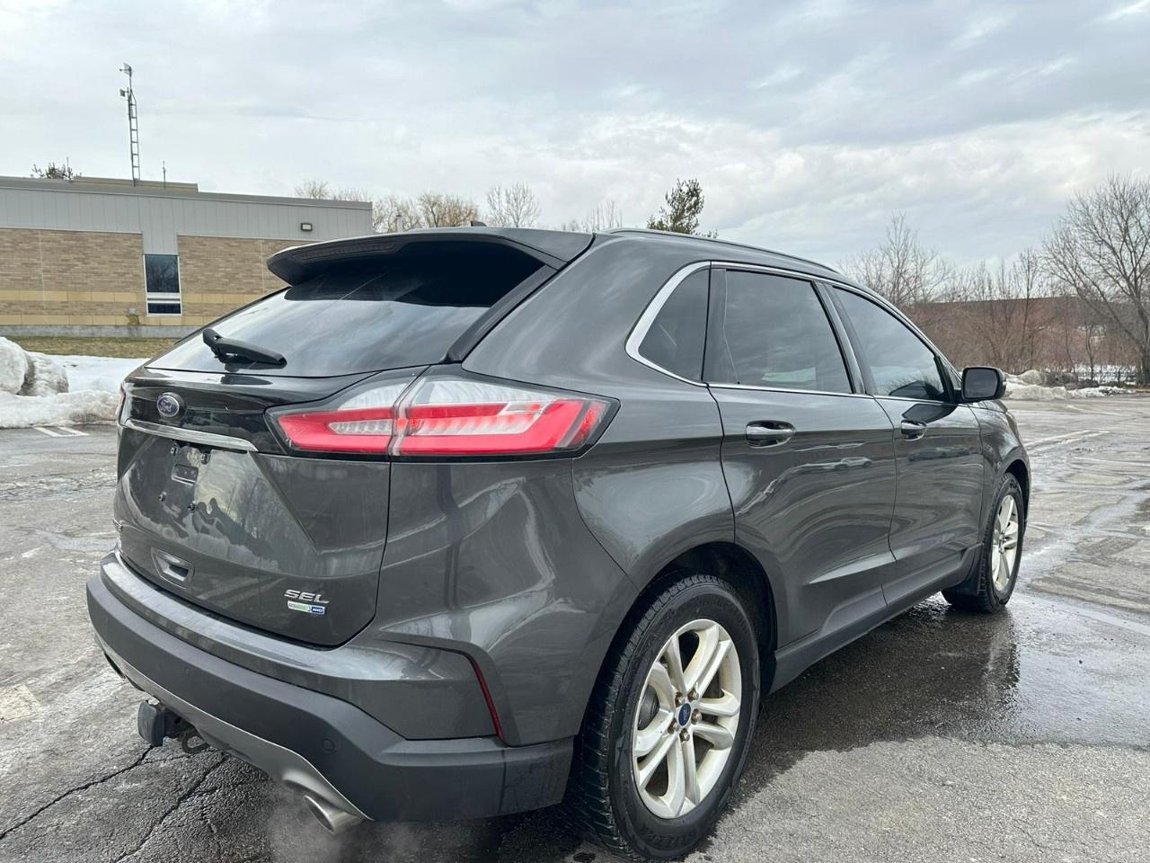 2020 Ford Edge SEL AWD Photo