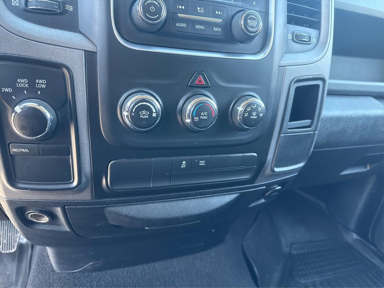 2014 RAM 1500 TRADESMAN Photo