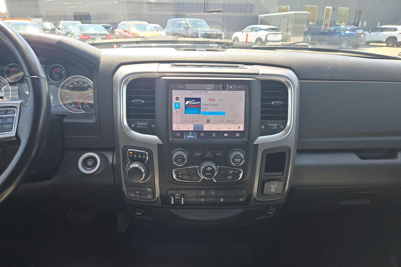 2022 RAM 1500 SLT Photo