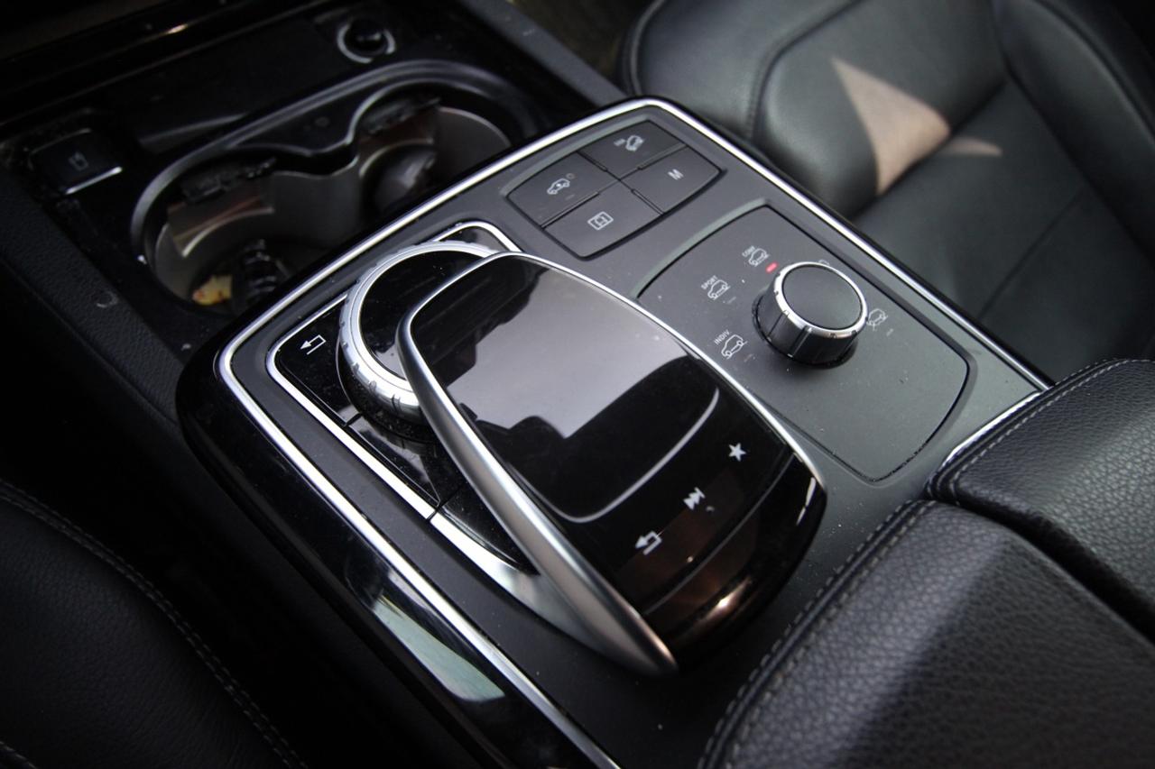 2018 Mercedes-Benz GLE-Class GLE400 - 4MATIC ACCIDENT FREE Photo