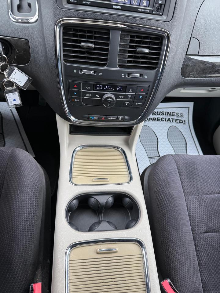 2013 Dodge Grand Caravan Crew Photo