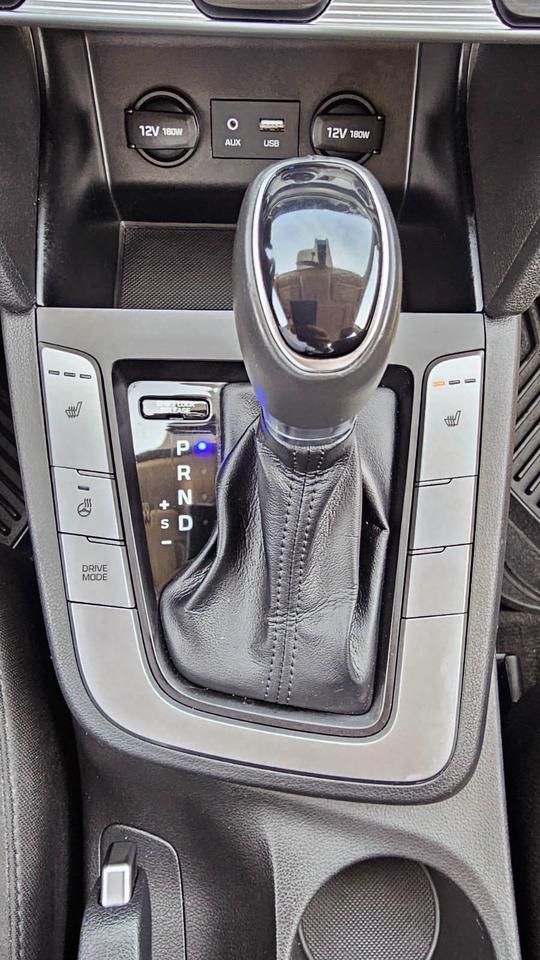 2020 Hyundai Elantra PREFERRED W/SUN & SAFETY PKG IVT Photo