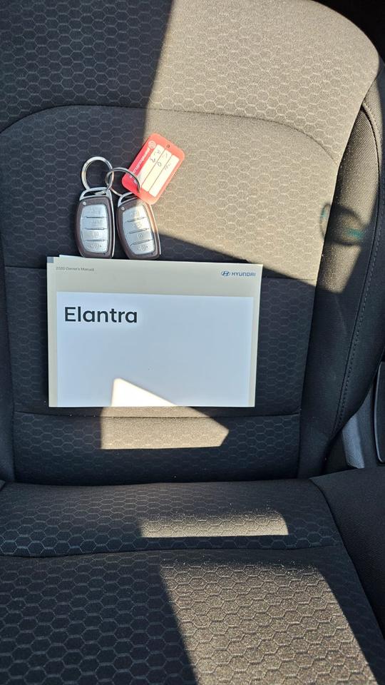 2020 Hyundai Elantra PREFERRED W/SUN & SAFETY PKG IVT Photo