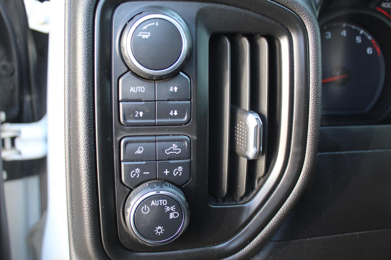 2023 Chevrolet Silverado 1500 RST Z71 4WD 6.5ft 5.3L Running Board Photo