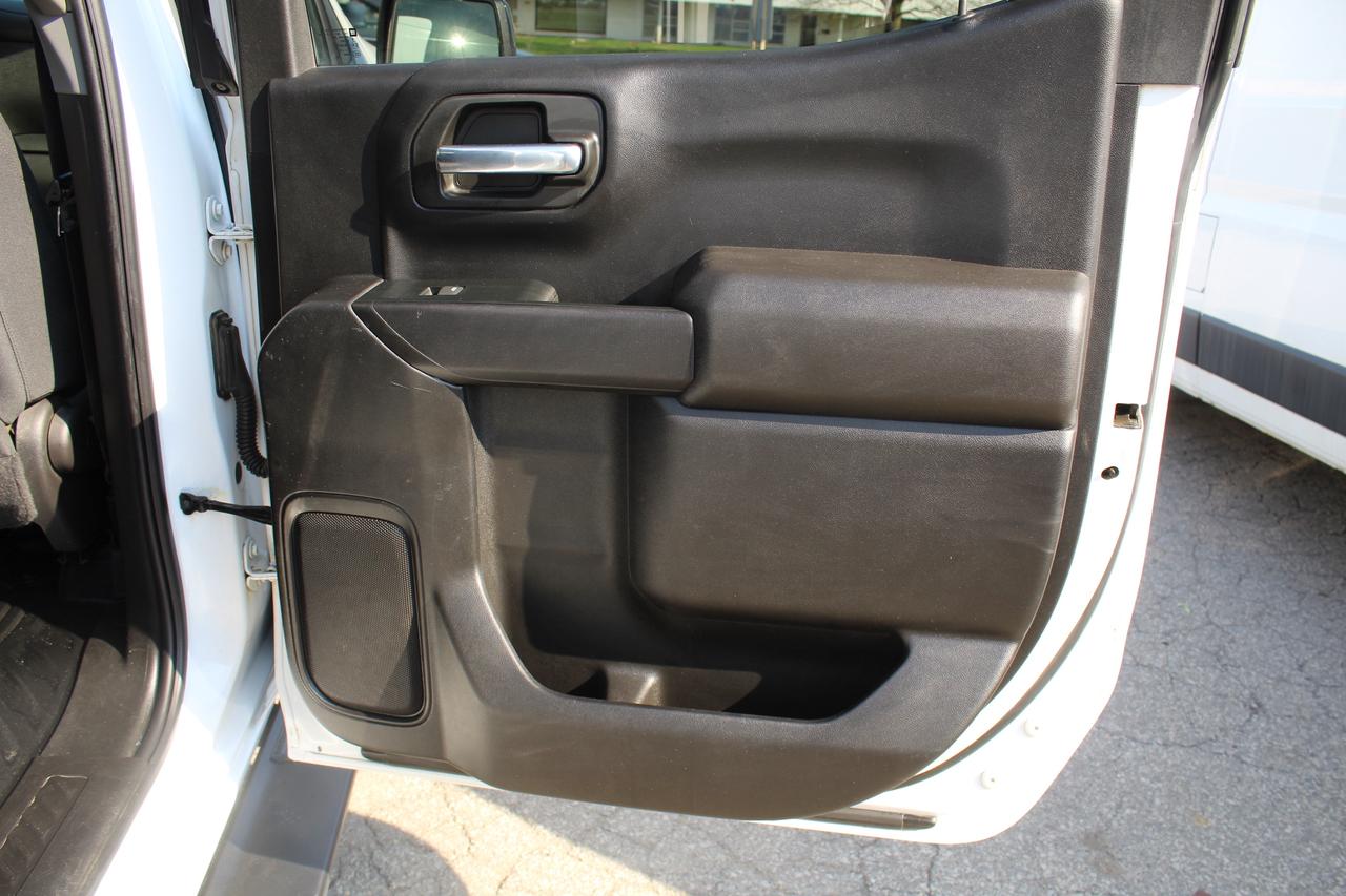 2023 Chevrolet Silverado 1500 RST Z71 4WD 6.5ft 5.3L Running Board Photo