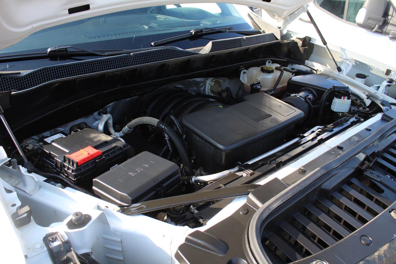 2023 Chevrolet Silverado 1500 RST Z71 4WD 6.5ft 5.3L Running Board Photo