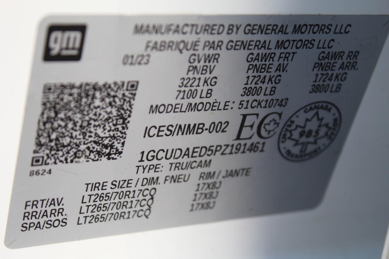 2023 Chevrolet Silverado 1500 RST Z71 4WD 6.5ft 5.3L Running Board Photo