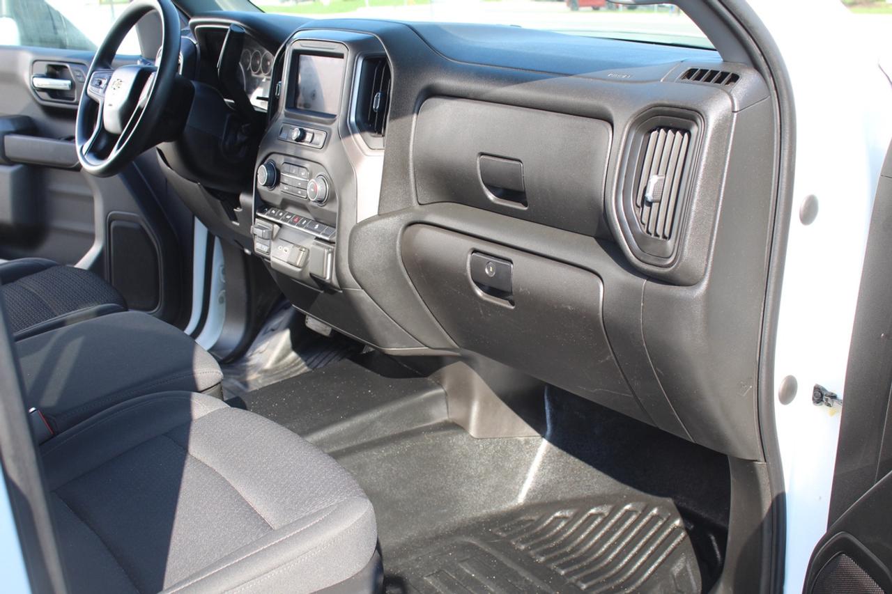 2023 Chevrolet Silverado 1500 RST Z71 4WD 6.5ft 5.3L Running Board Photo
