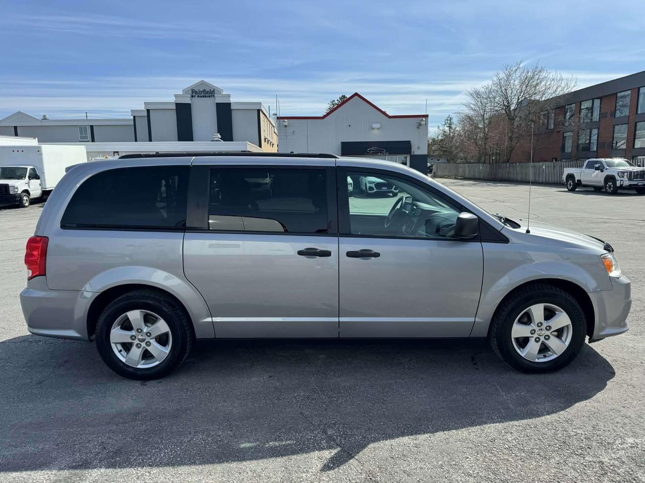 2018 Dodge Grand Caravan SE - LOW KM Photo