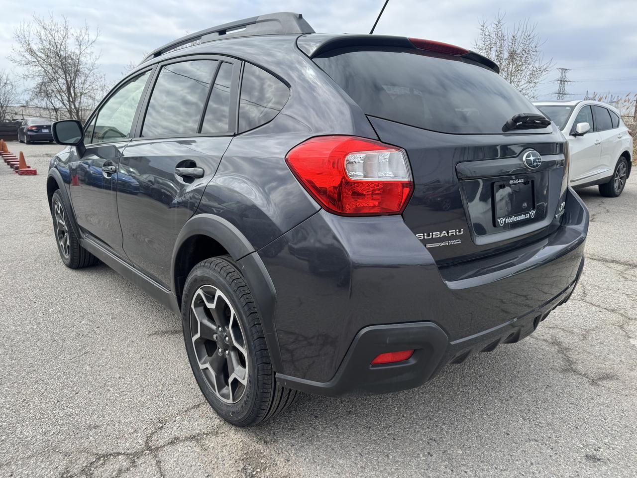 2013 Subaru XV Crosstrek 2.0i w/Touring Pkg Photo