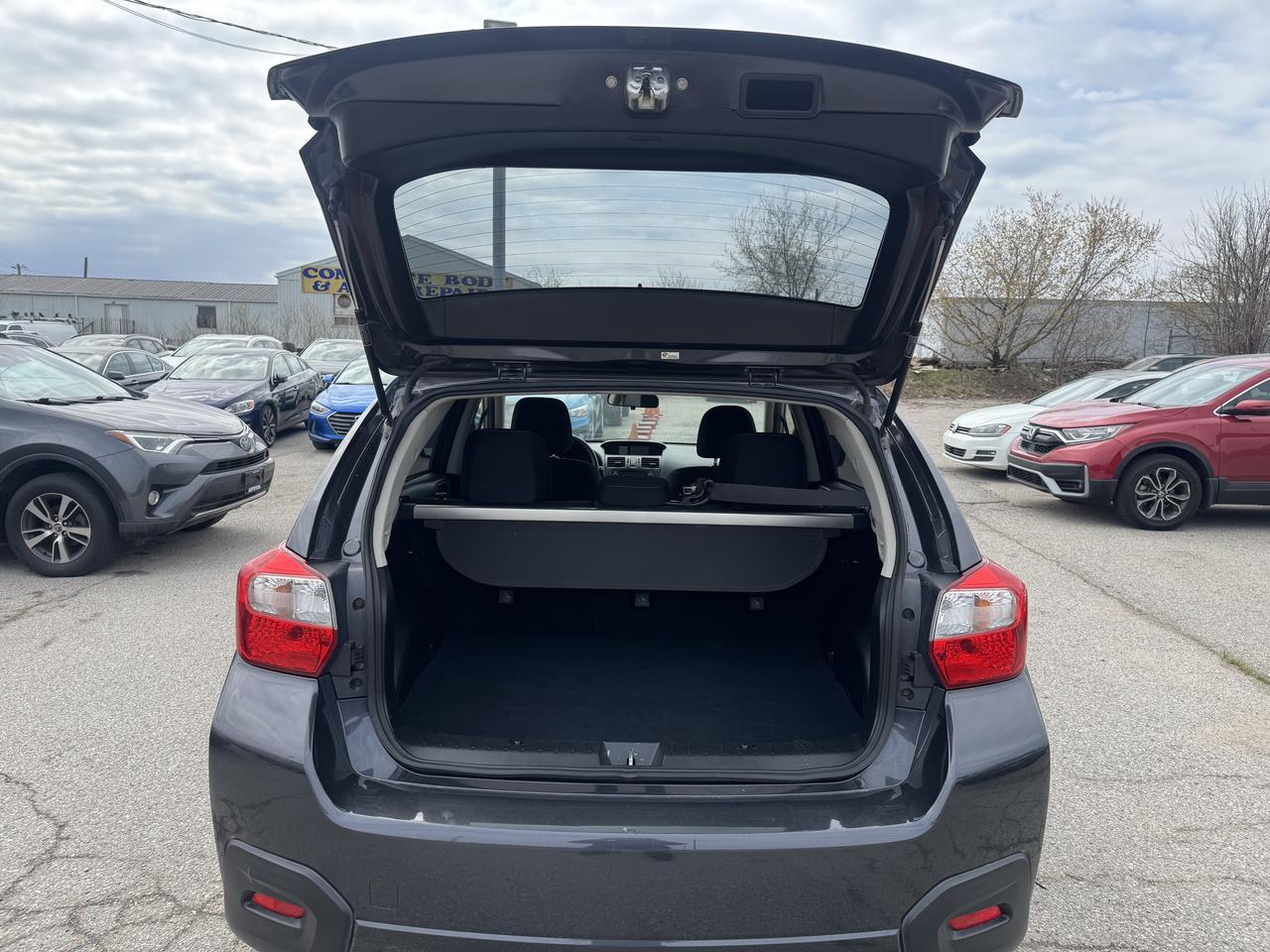 2013 Subaru XV Crosstrek 2.0i w/Touring Pkg Photo