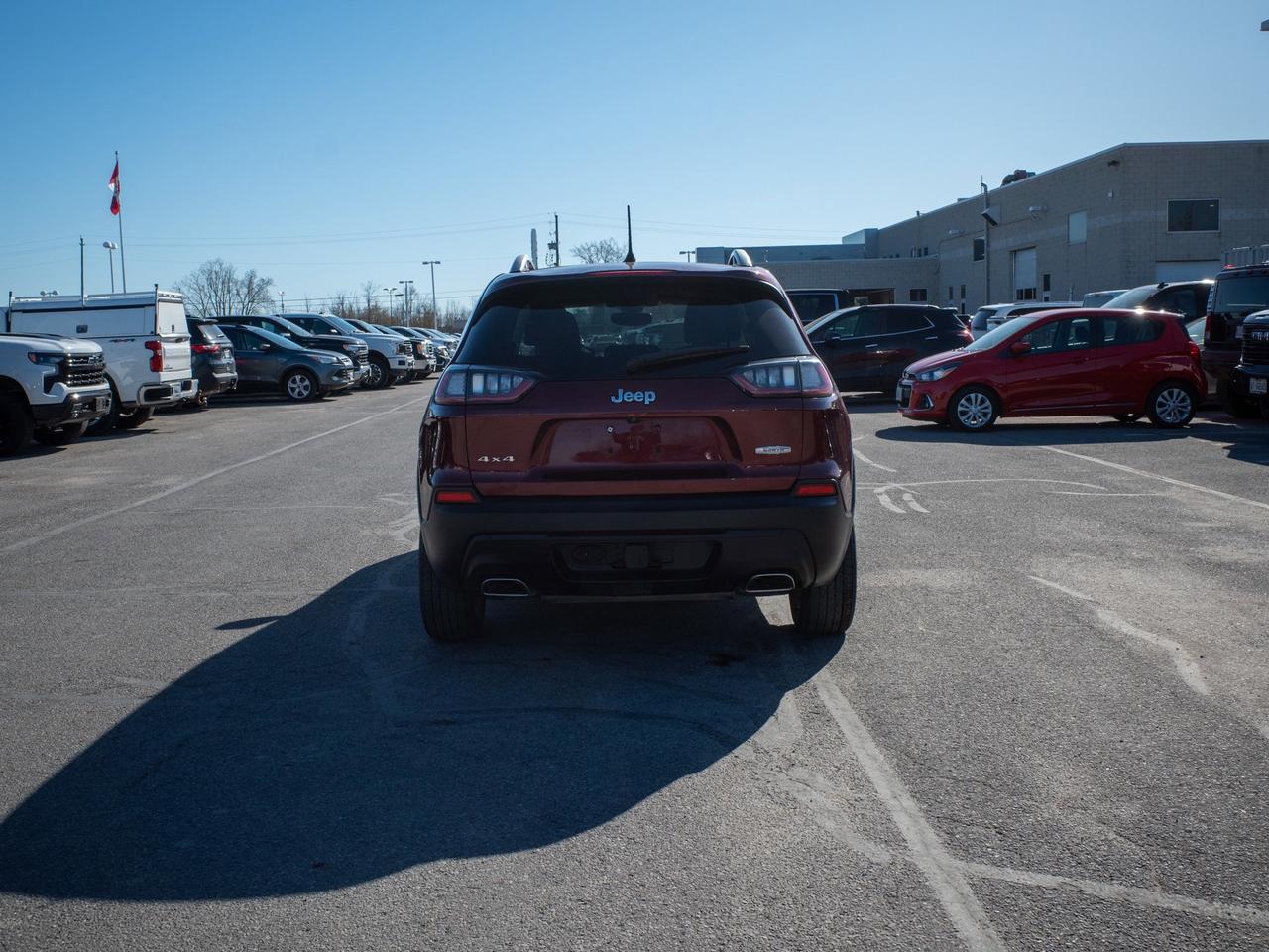 2019 Jeep Cherokee North - Vinyl Seats   Leather Steering Wheel Photo