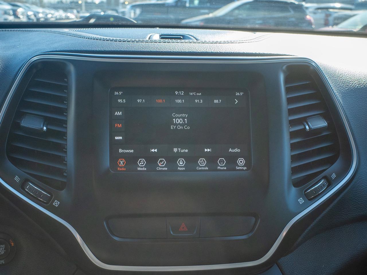 2019 Jeep Cherokee North - Vinyl Seats   Leather Steering Wheel Photo