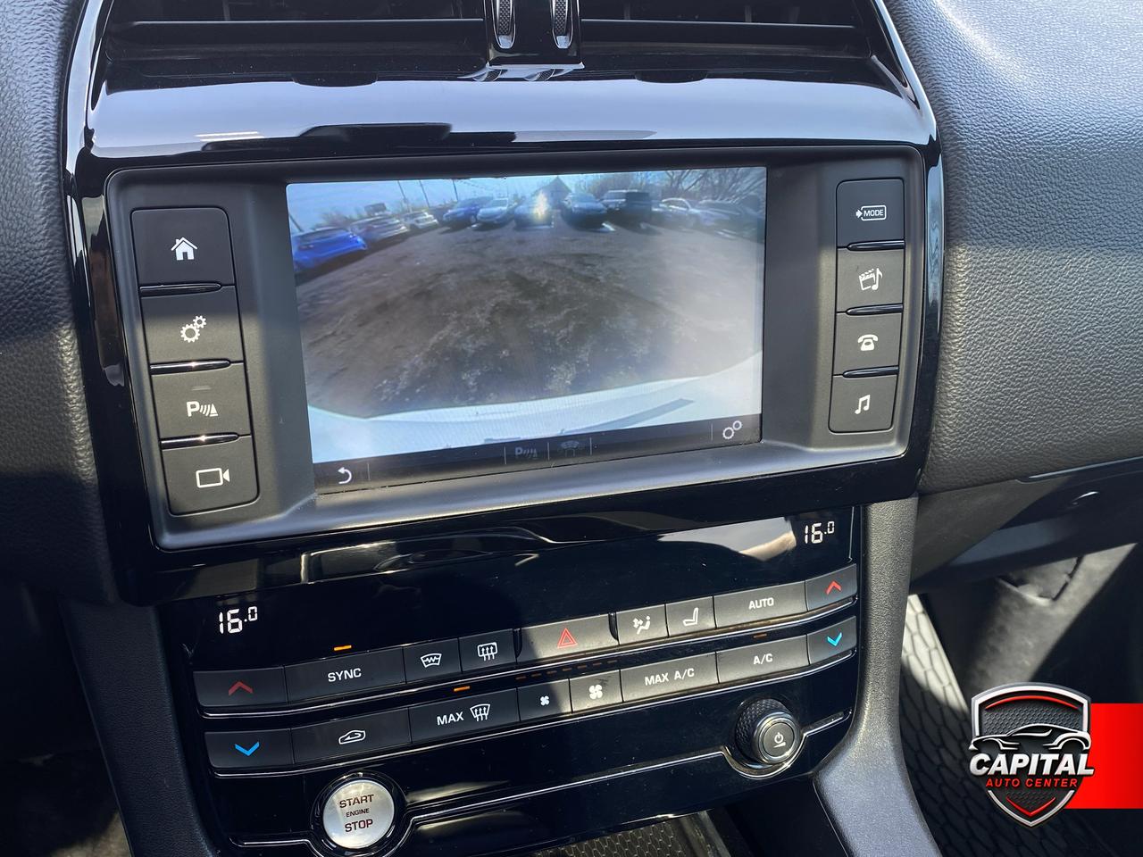 2017 Jaguar F-PACE 20d Premium Photo