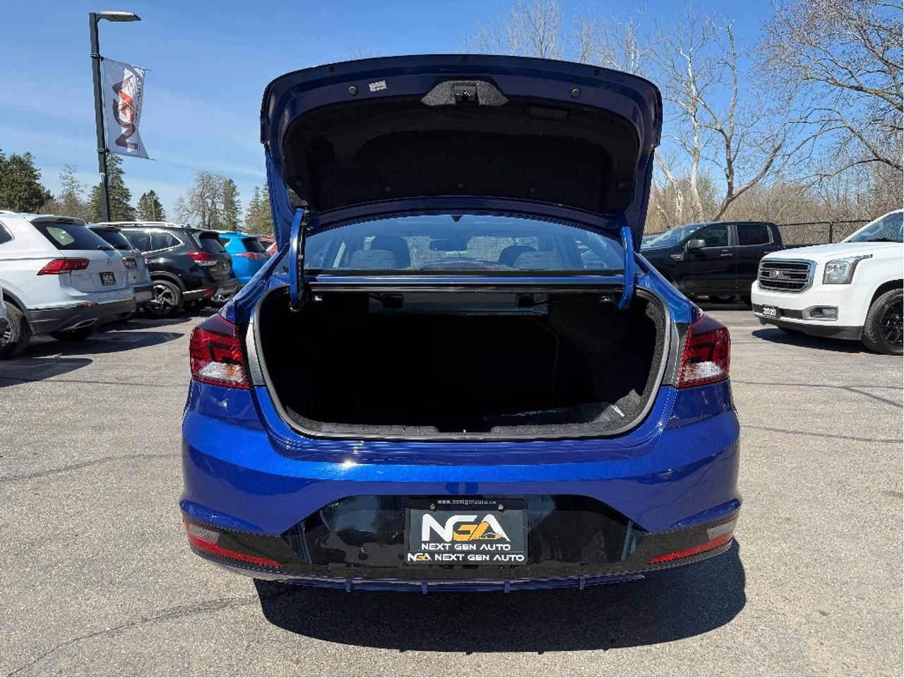 2020 Hyundai Elantra Preferred Photo