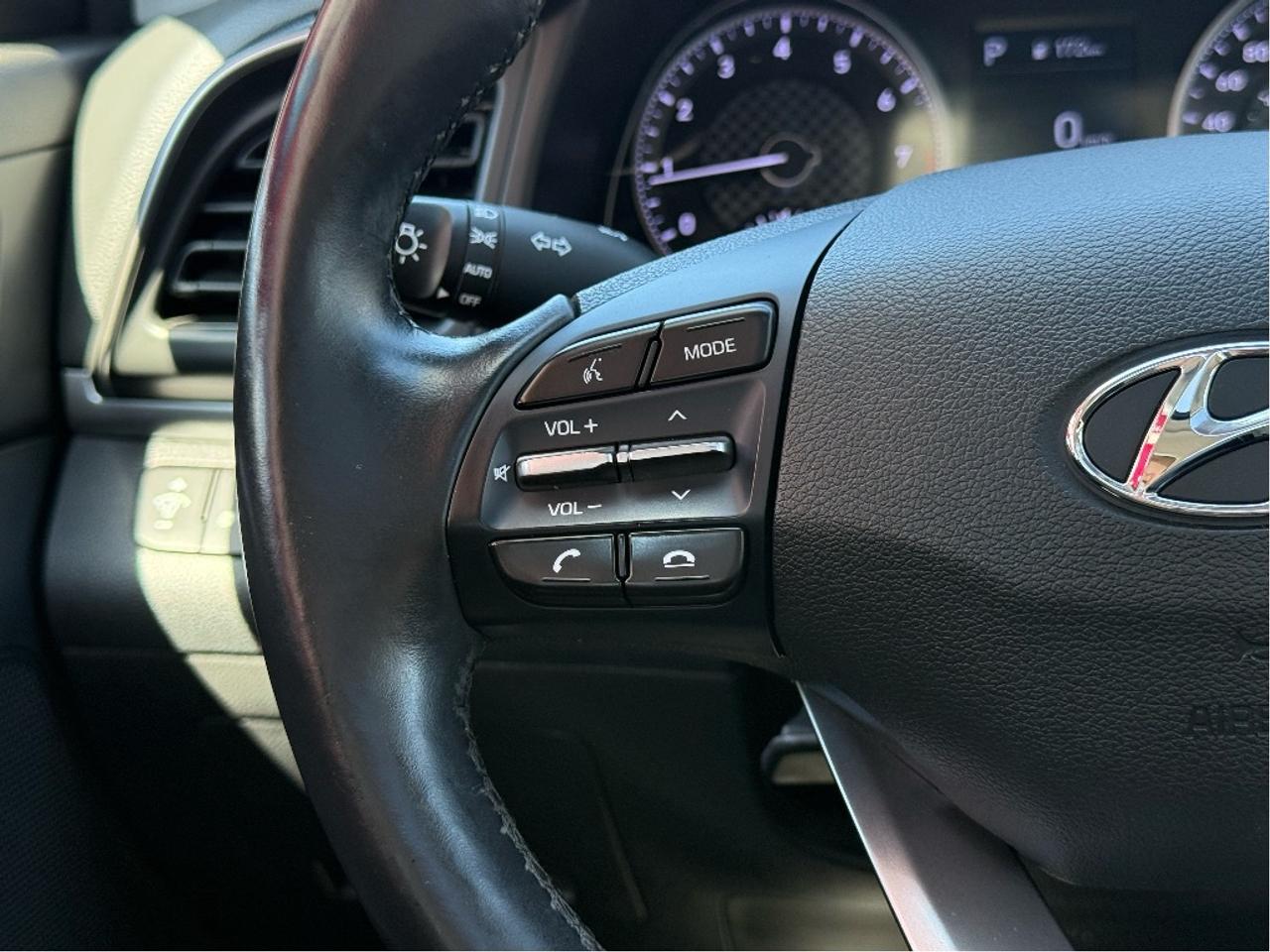 2020 Hyundai Elantra Preferred Photo