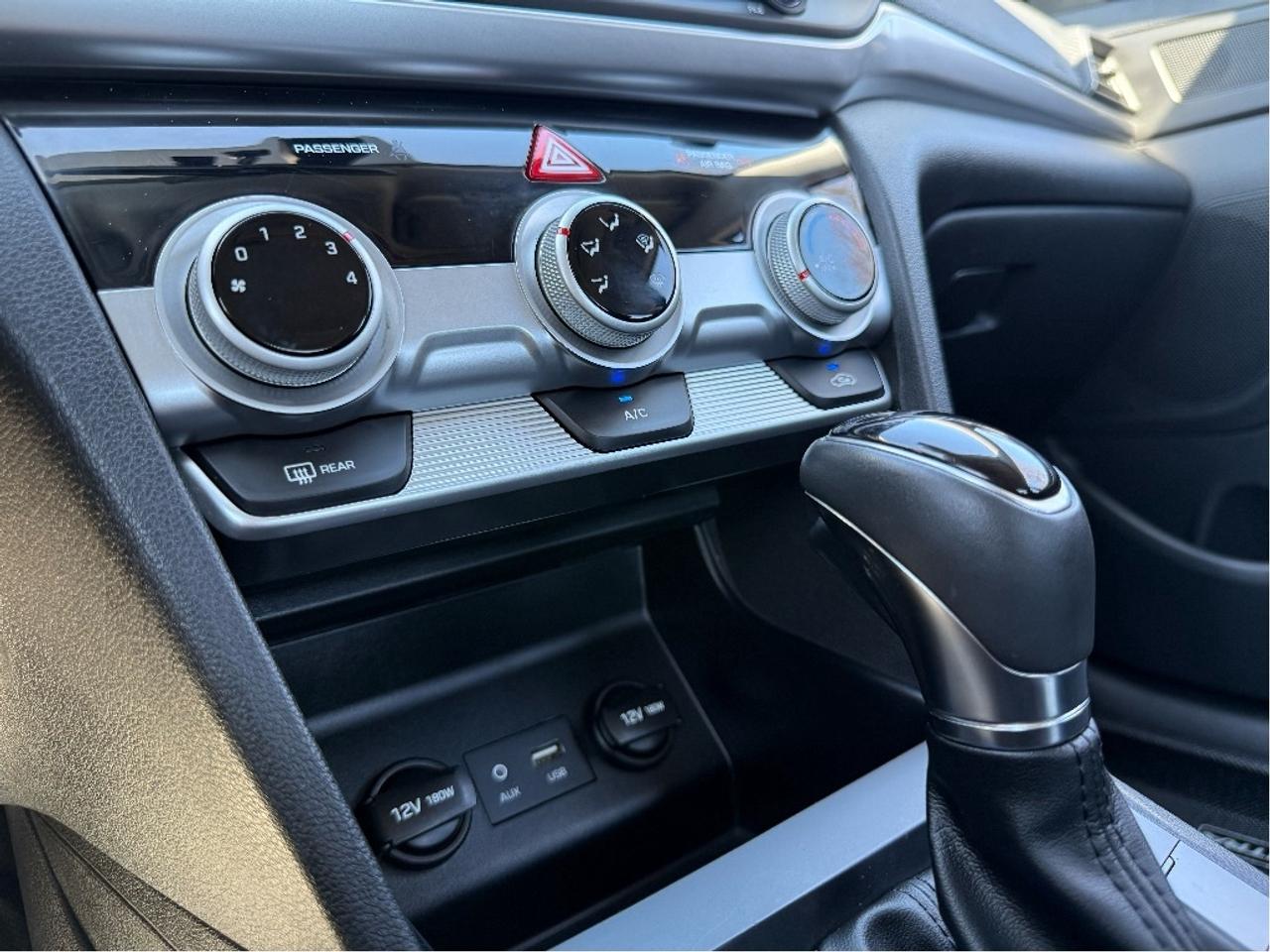 2020 Hyundai Elantra Preferred Photo