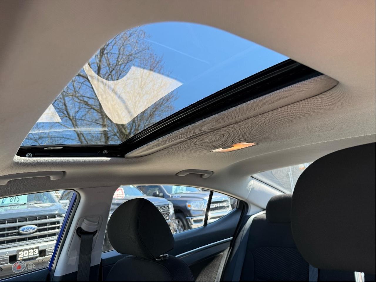 2020 Hyundai Elantra Preferred Photo
