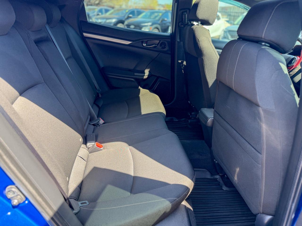 2018 Honda Civic Hatchback Sport-Honda Sensing/ROOF/REMOTE/CAMERA/ACC/LOW KM Photo