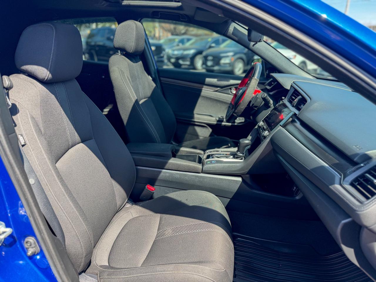 2018 Honda Civic Hatchback Sport-Honda Sensing/ROOF/REMOTE/CAMERA/ACC/LOW KM Photo