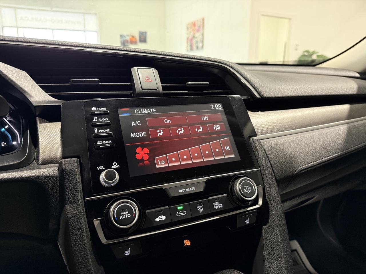 2019 Honda Civic LX||Carplay||Heated Seats Photo