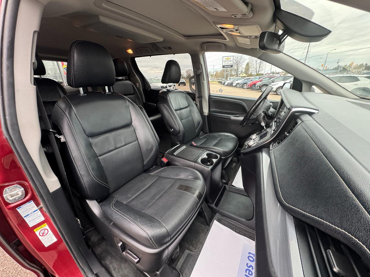 2019 Toyota Sienna SE 7-Passenger 4dr All-Wheel Drive Passenger Van Photo