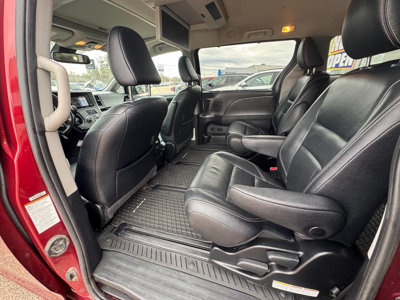 2019 Toyota Sienna SE 7-Passenger 4dr All-Wheel Drive Passenger Van Photo