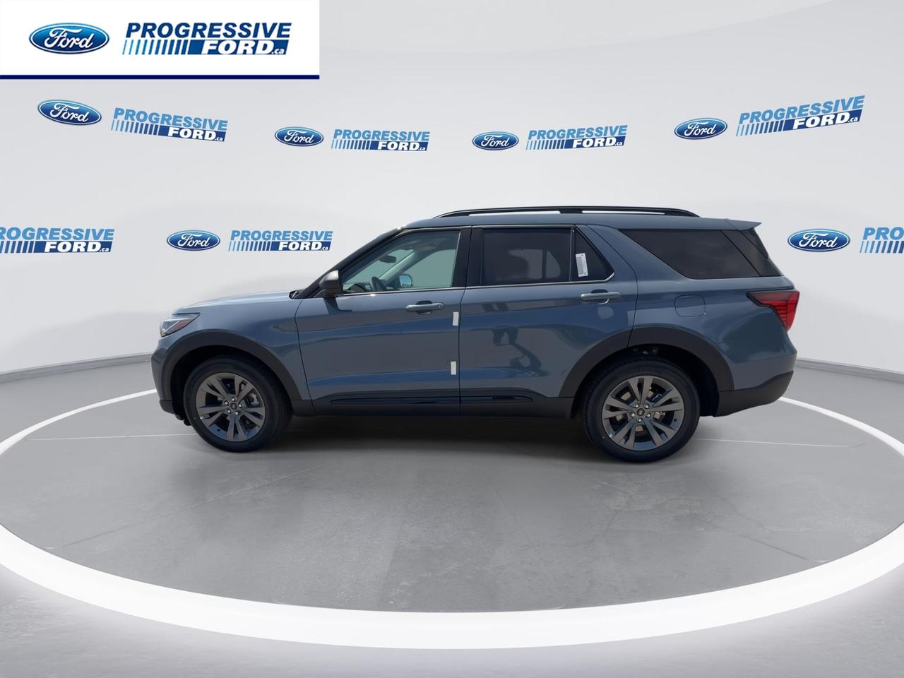 2026 Ford Explorer Active 4dr 4x4 Photo4