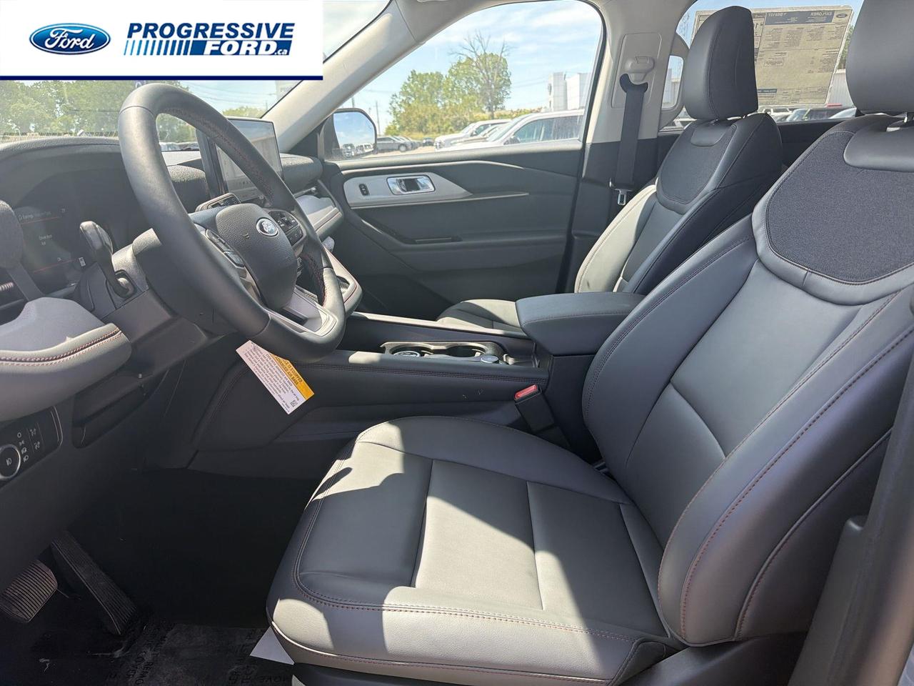 2026 Ford Explorer Active 4dr 4x4 Photo