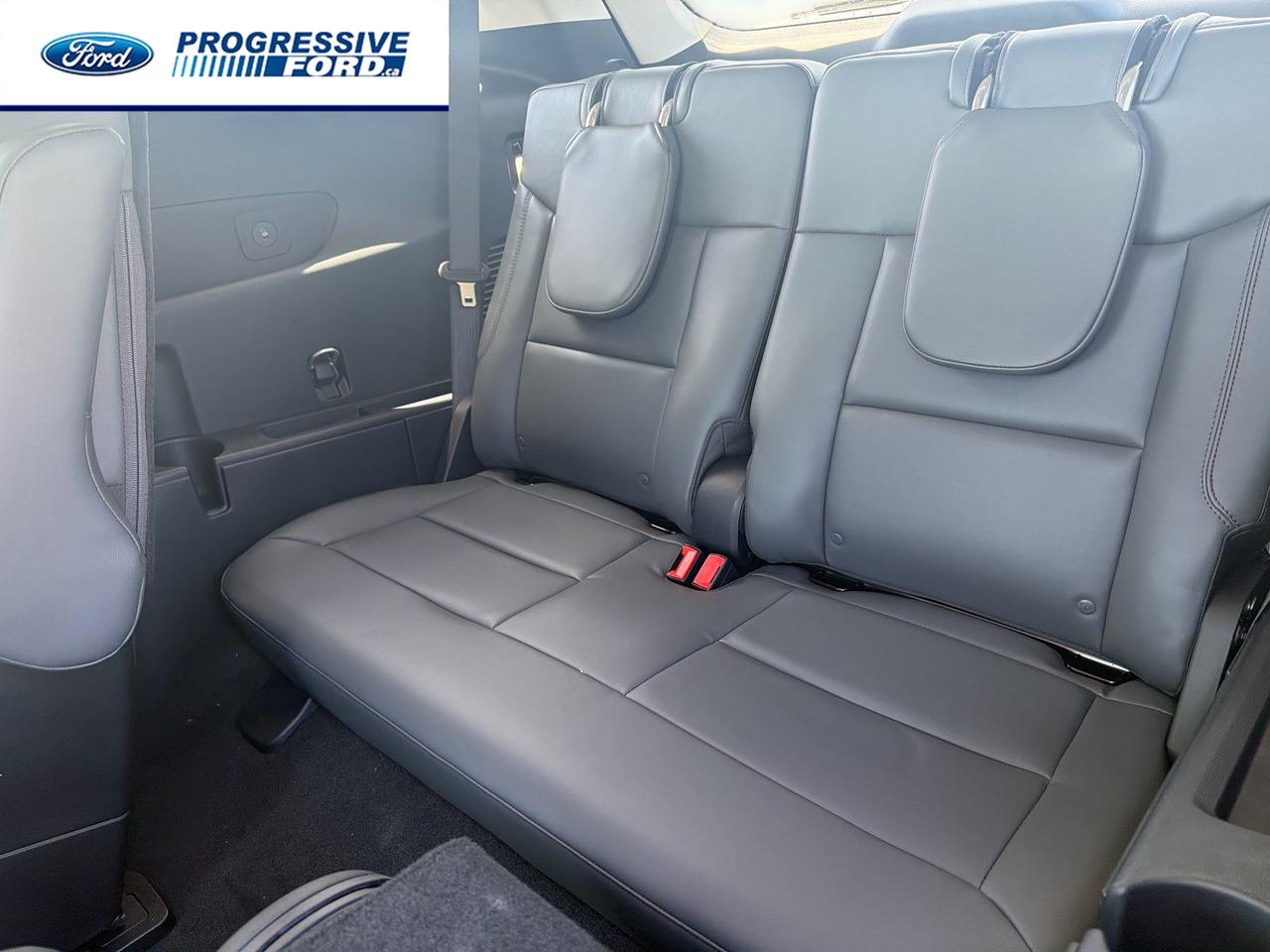 2026 Ford Explorer Active 4dr 4x4 Photo