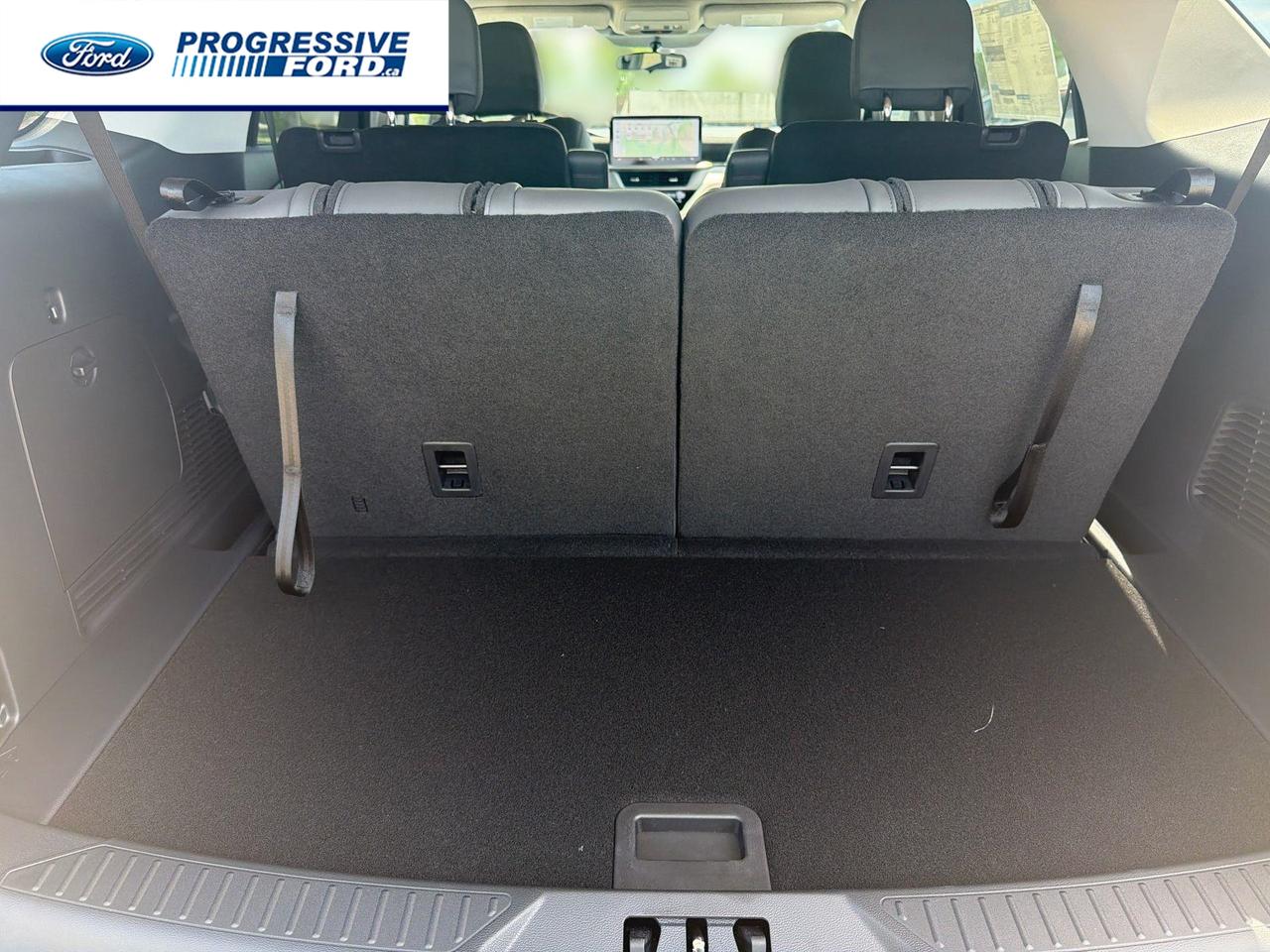2026 Ford Explorer Active 4dr 4x4 Photo
