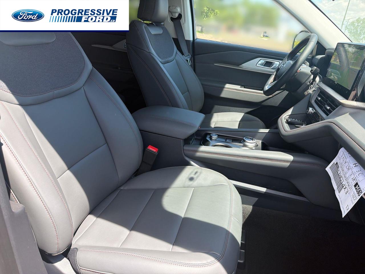 2026 Ford Explorer Active 4dr 4x4 Photo