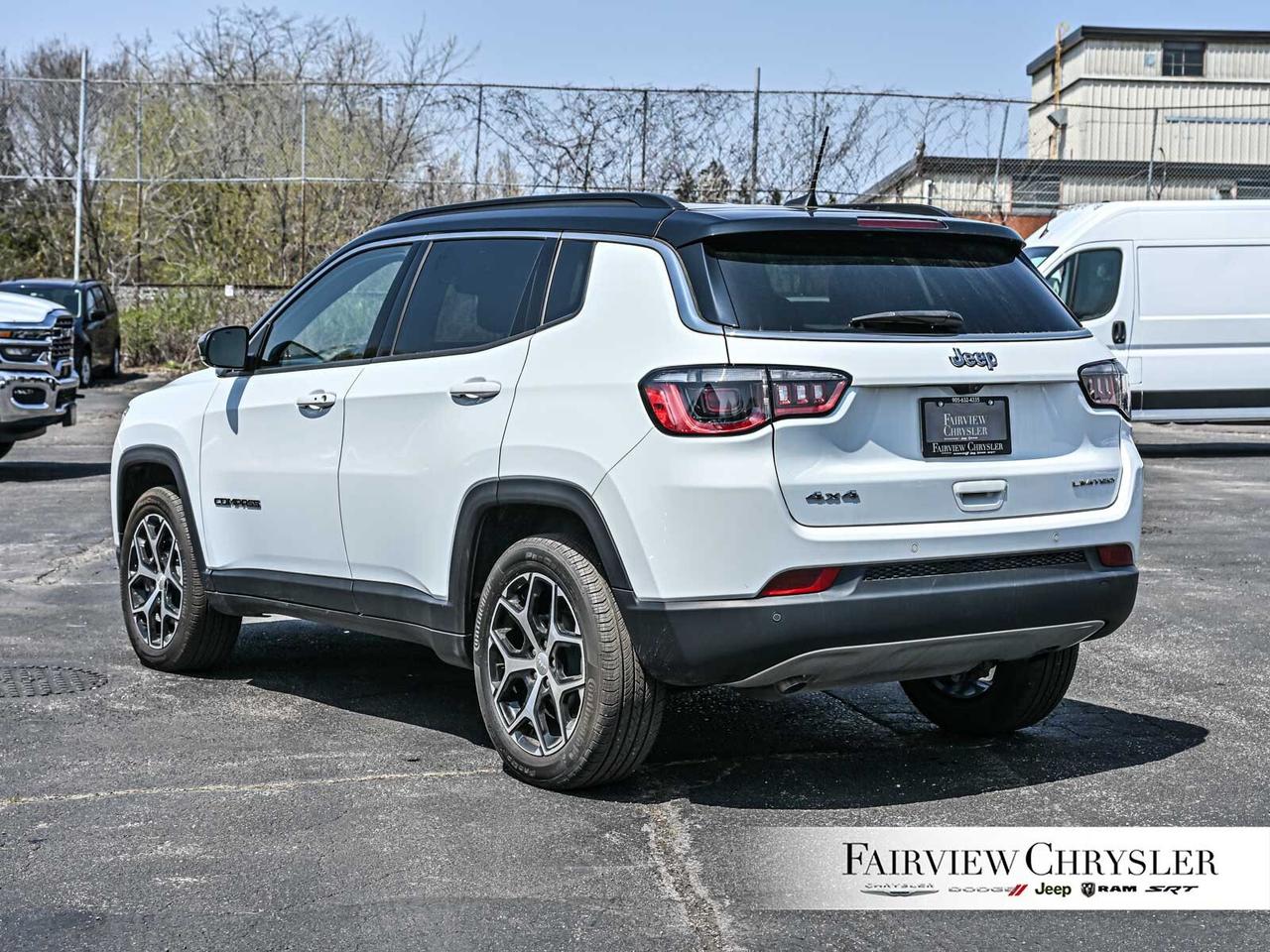 2024 Jeep Compass Limited CARPLAY   HEATED SEATS   DUAL CLIMATE CONT Photo