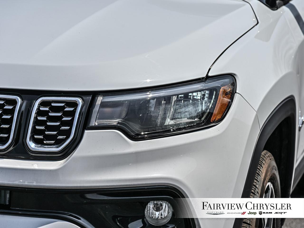 2024 Jeep Compass Limited CARPLAY   HEATED SEATS   DUAL CLIMATE CONT Photo