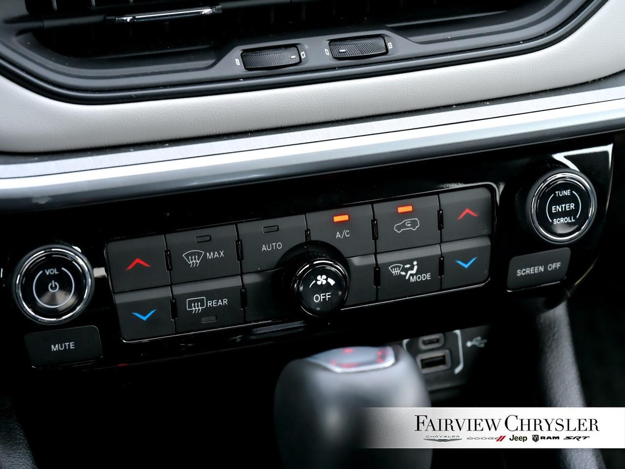 2024 Jeep Compass Limited CARPLAY   HEATED SEATS   DUAL CLIMATE CONT Photo