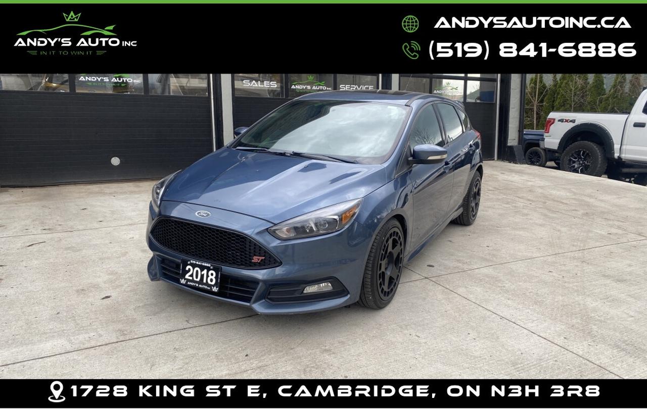 2018 Ford Focus ST ! LEATHER ! SUNROOF ! NAVIGATION ! NO ACCIDENTS Photo