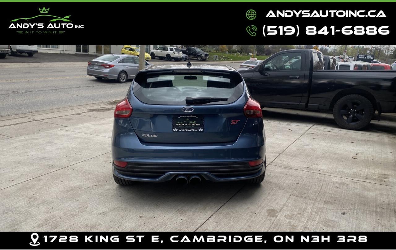 2018 Ford Focus ST ! LEATHER ! SUNROOF ! NAVIGATION ! NO ACCIDENTS Photo
